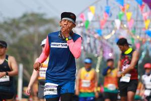 BIB: 41892
                            <button type="button" onclick="openModal(9922558)" class="btn btn-primary btn-sm float-right btn-popup" data-toggle="modal" data-target=".modal-high-quality">
                        <i class="fas fa-shopping-cart"></i> Add to Cart
                    </button>
                                            <button type="button" onclick="isThisMe(9922558, true)" class="btn btn-success btn-sm float-right btn-popup btn-isme hidden" data-toggle="tooltip" data-placement="bottom" title="นี่คือรูปของคุณใช่ไหม คลิกที่นี่เพื่อเอาเข้าอัลบั้ม">
                        <i class="fas fa-plus"></i> Add to album
                    </button>
                    <button type="button" onclick="isThisMe(9922558, false)" class="btn btn-warning btn-sm float-right btn-popup btn-isnotme hidden">
                        <i class="fas fa-ban"></i> Remove from album
                    </button>